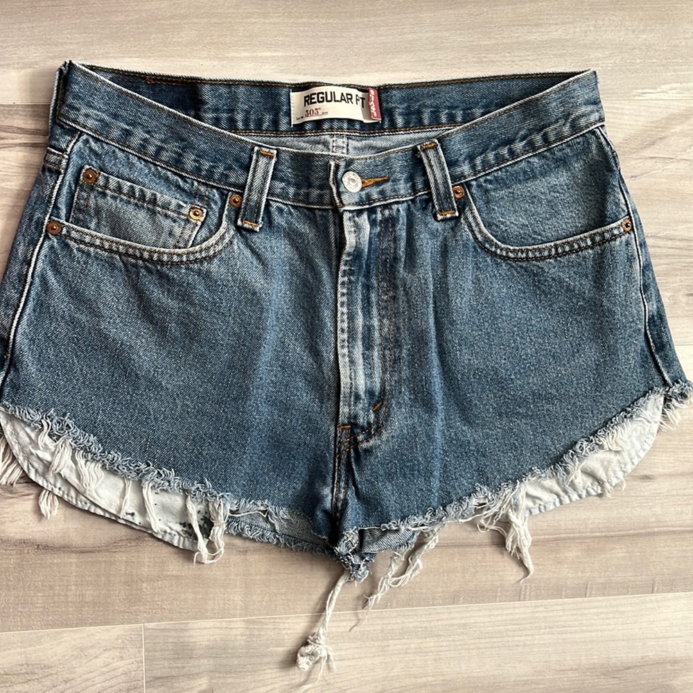 Levi’s high waisted shorts